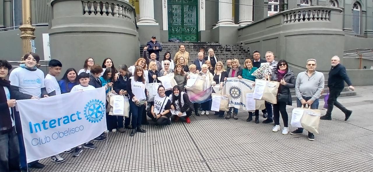 Caravana rotaria por hospitales